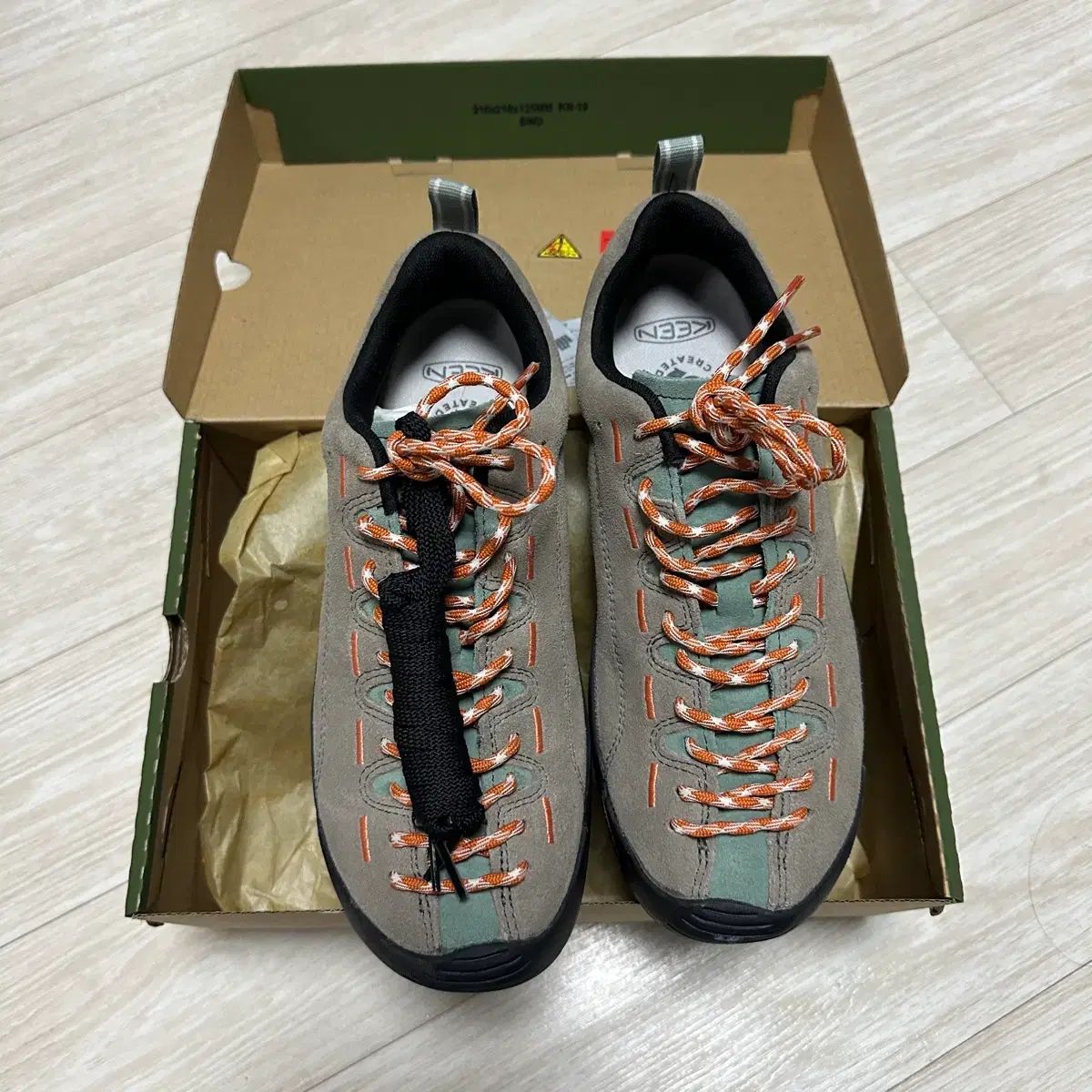 30分着用 キーン KEEN ジャスパー M ブリンドル リリー パッド 270