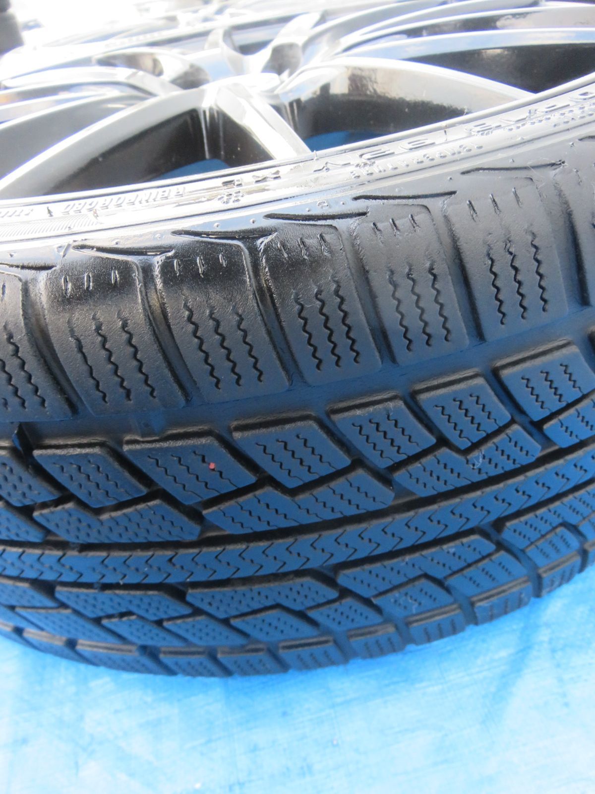 スタッドレスタイヤ 2019年製