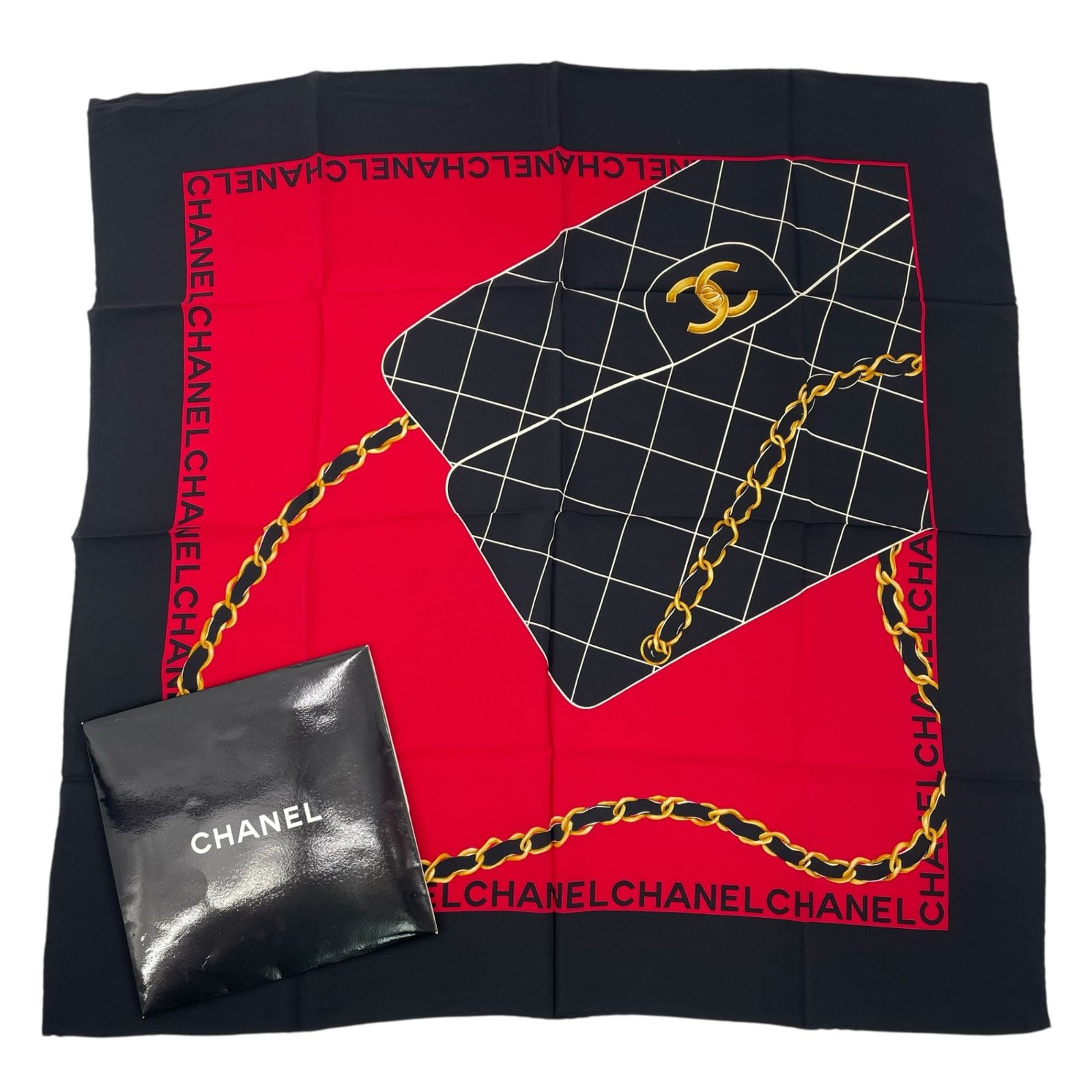 CHANEL　シャネル　ヴィンテージ　マトラッセ柄　赤×黒　シルク　スカーフ 新品同様 CHANEL シャネル スカーフ 大判 シルク マトラッセ柄 ココ