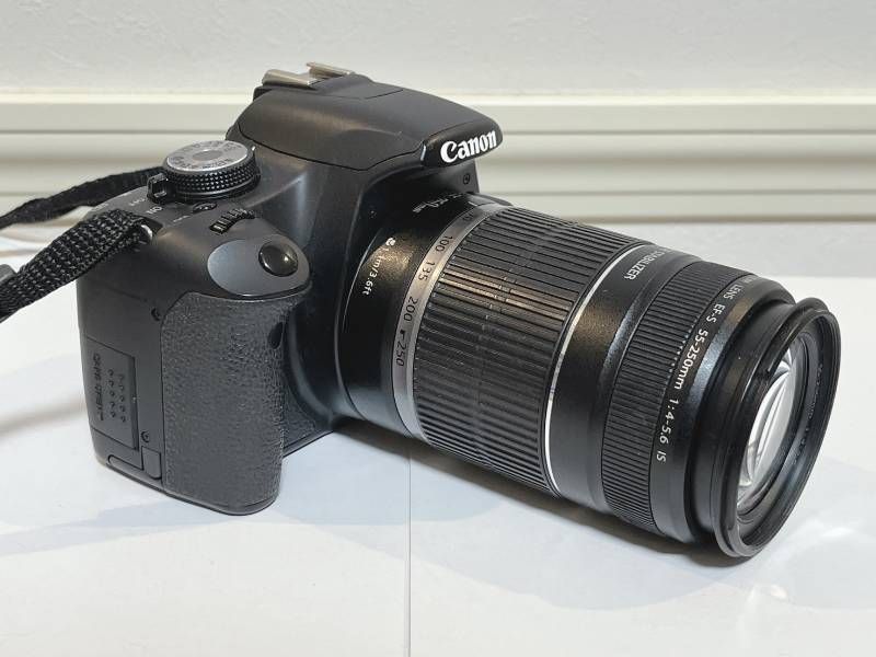 Canon EOS kiss X3 DS126231 デジタル一眼レフカメラ レンズ EF-S LENS
