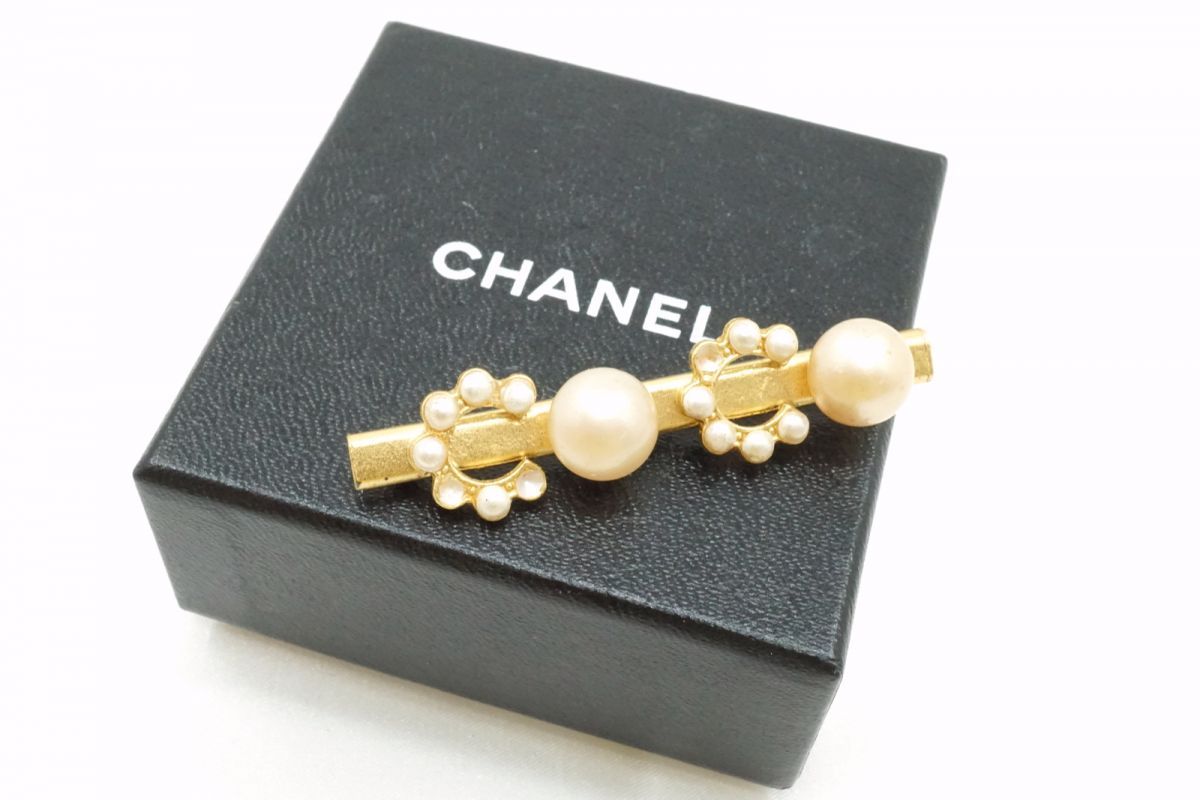 シャネル 01 A ピンブローチ COCO ココマーク パール 金 ゴールド アクセサリー CHANEL 4721 j