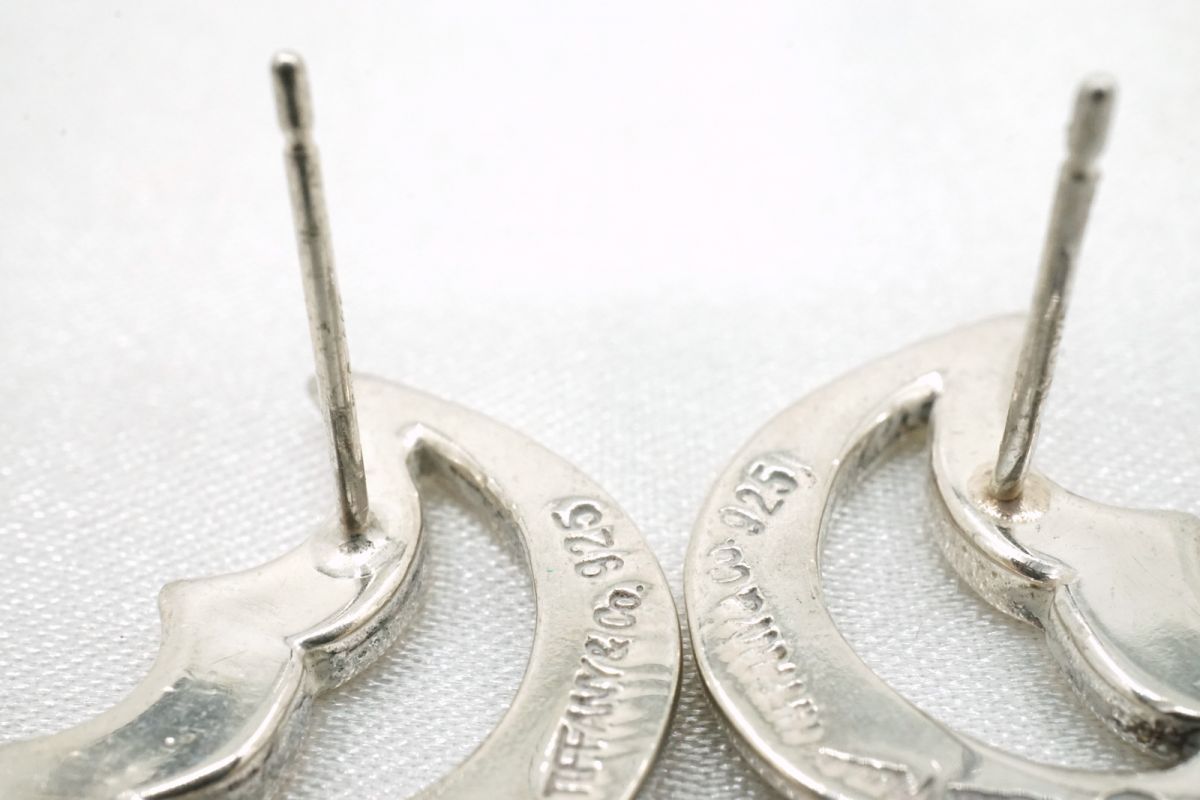 ティファニー クレセントムーン ピアス パロマピカソ 月 SV925 銀