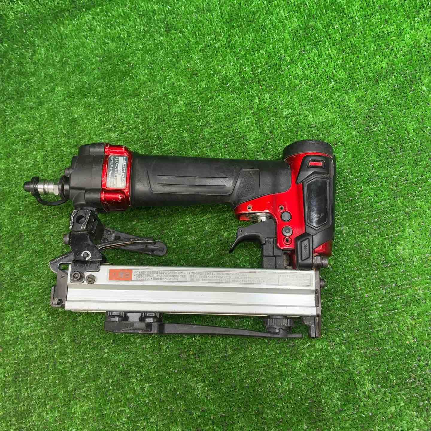 マキタ makita 高圧エアタッカ AT 425 HB