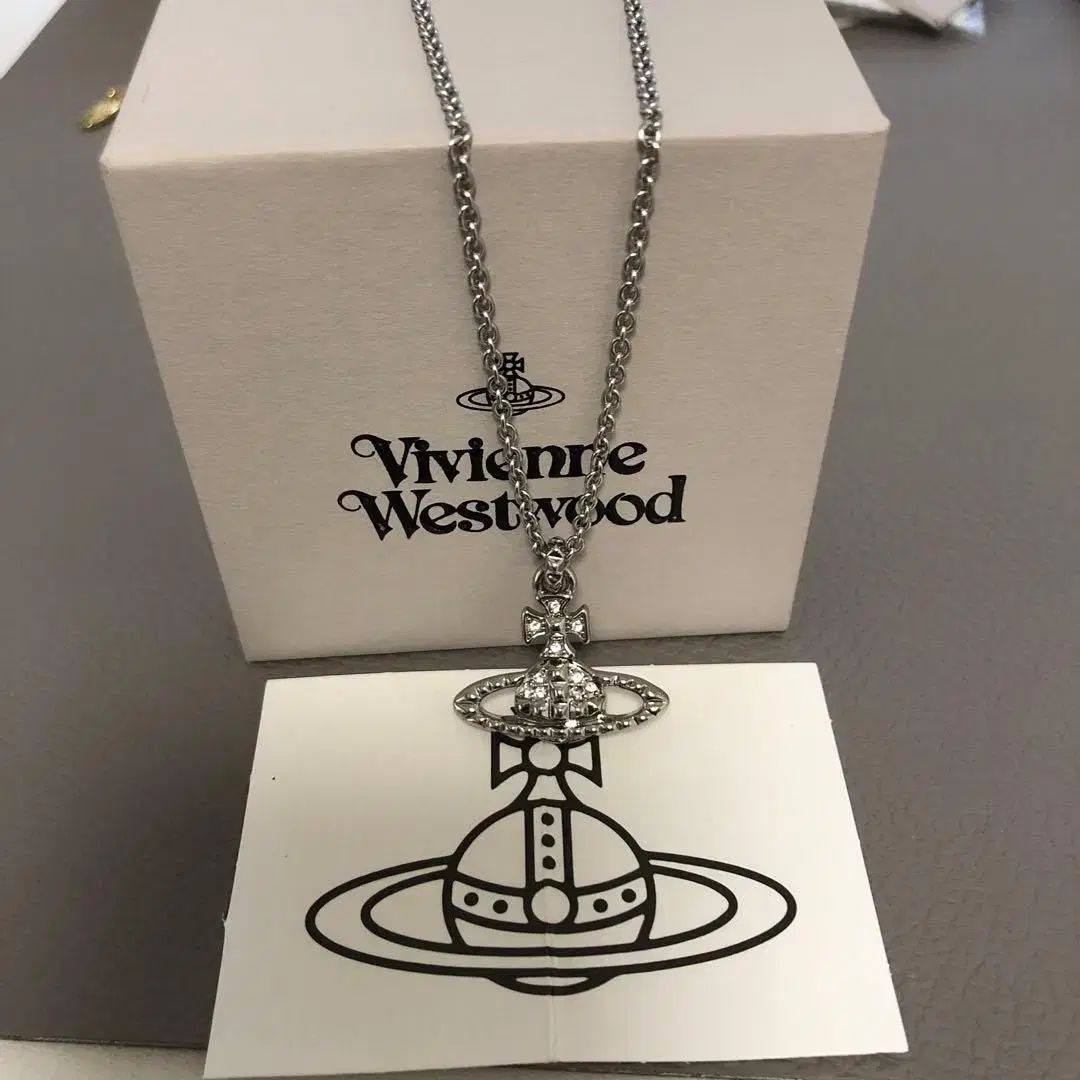 ビビ アン ウエストウッド 星 シルバー ネックレス