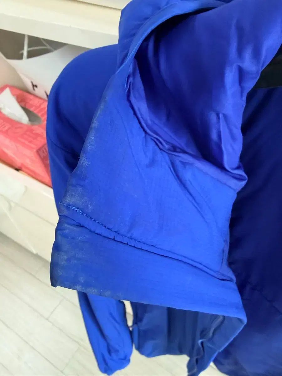 ARC TERYX アトム フーディ 青 S メンズ