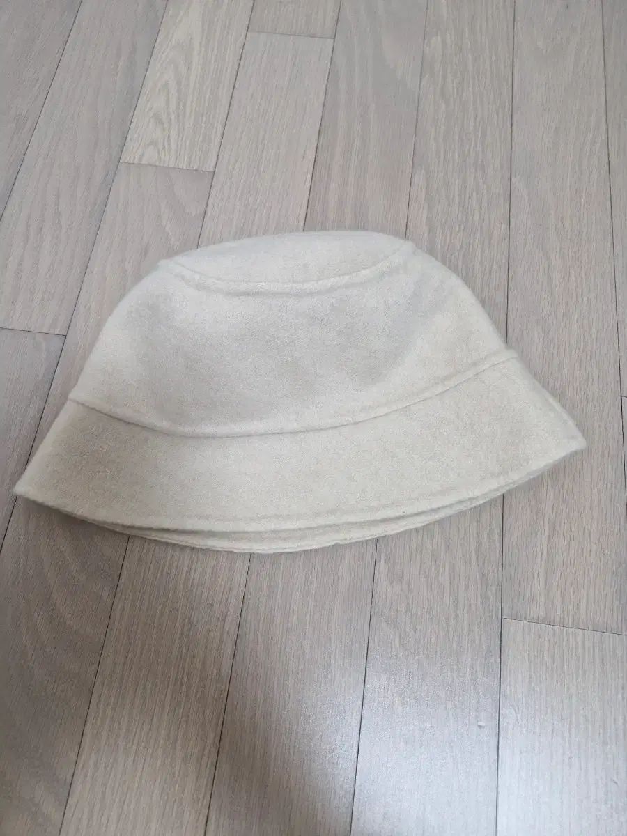 the CASHMERE バケット 帽子