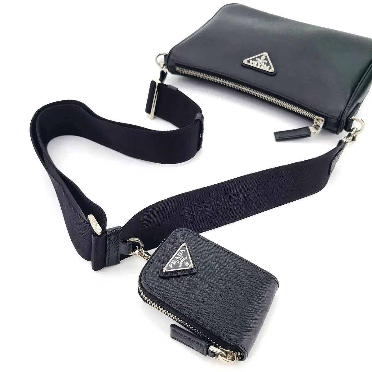 PRADA プラダ サフィアーノ 三角ロゴ クロスバック 2VH113 - メルカリ