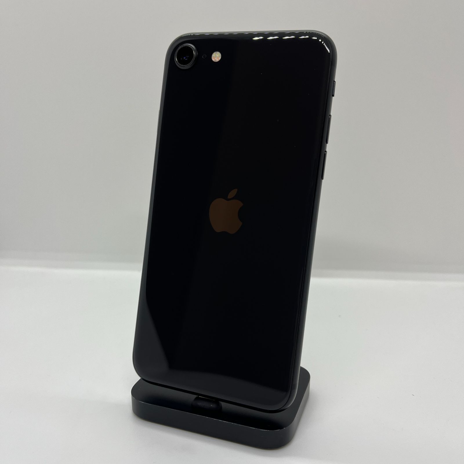 バッテリー最大容量100％】iPhoneSE2 128GB ブラック【SIMロック解除