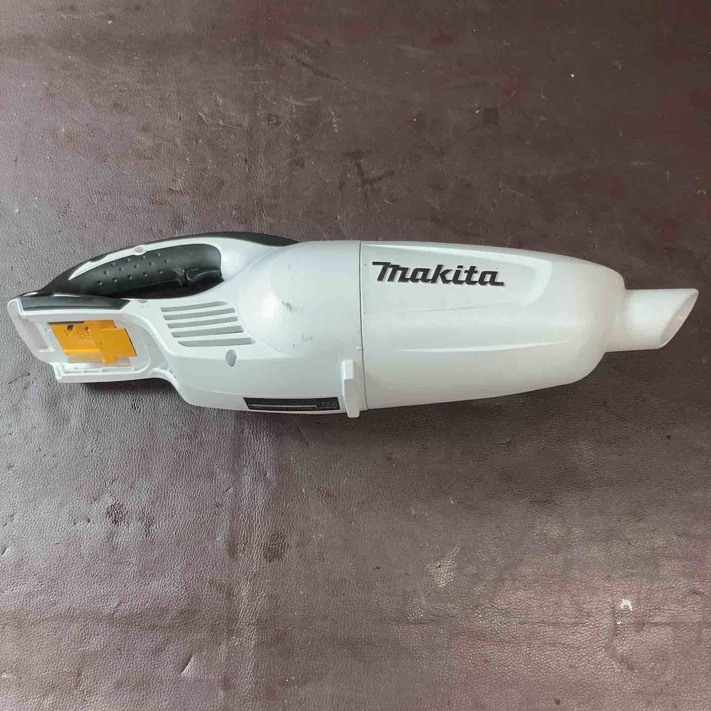 中古品】マキタ(makita) コードレスクリーナー CL180FDZW 18V 掃除機