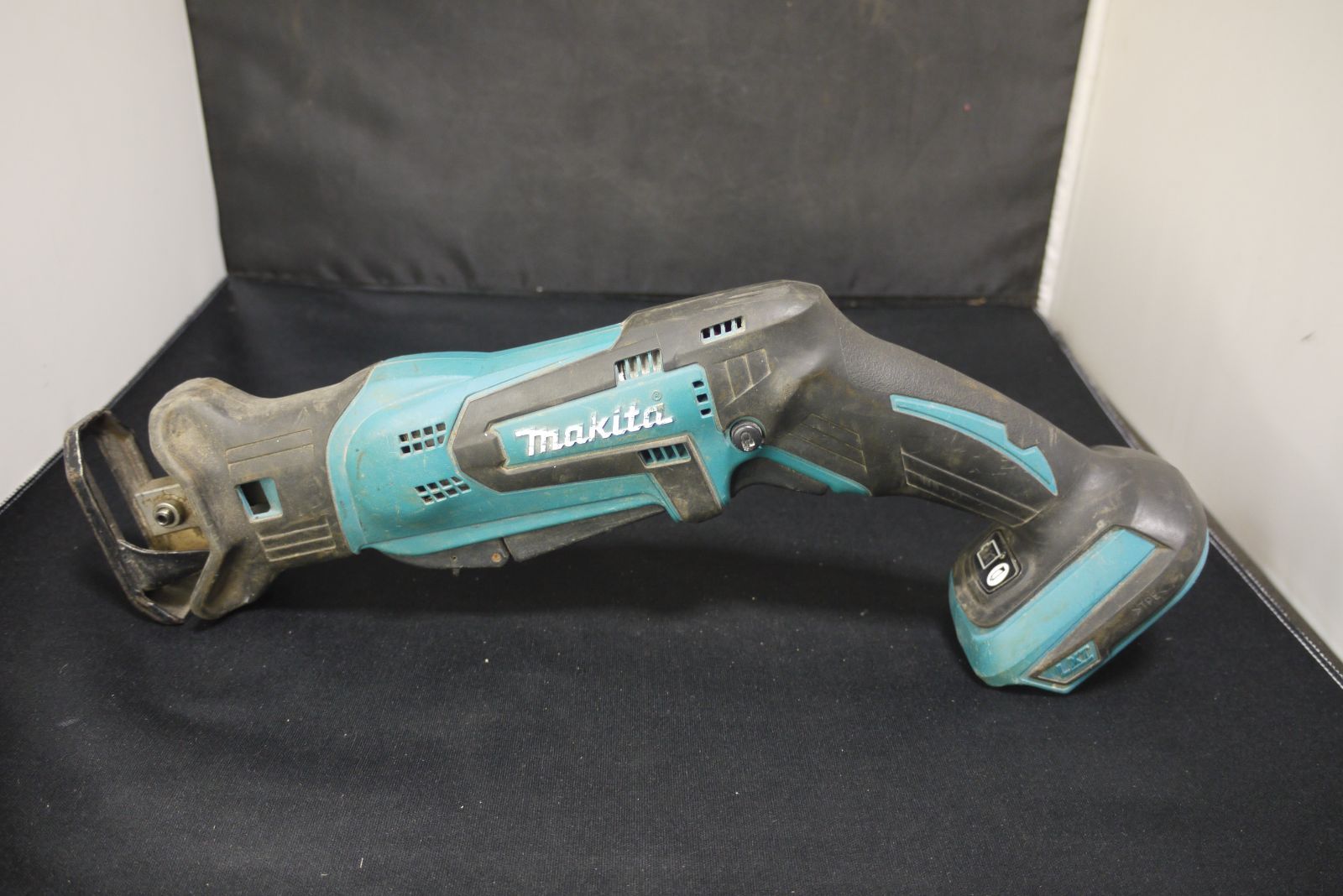 makita マキタ 14.4V 充電式レシプロソー JR144D 本体のみ