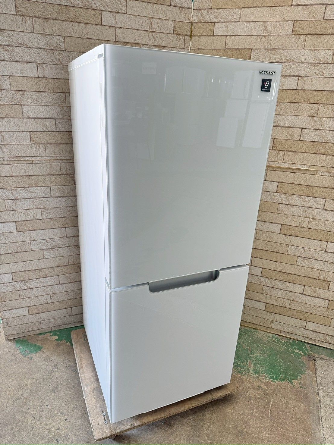 大阪送料無料☆3か月保障付き☆冷蔵庫☆シャープ☆2ドア☆2022年☆SJ