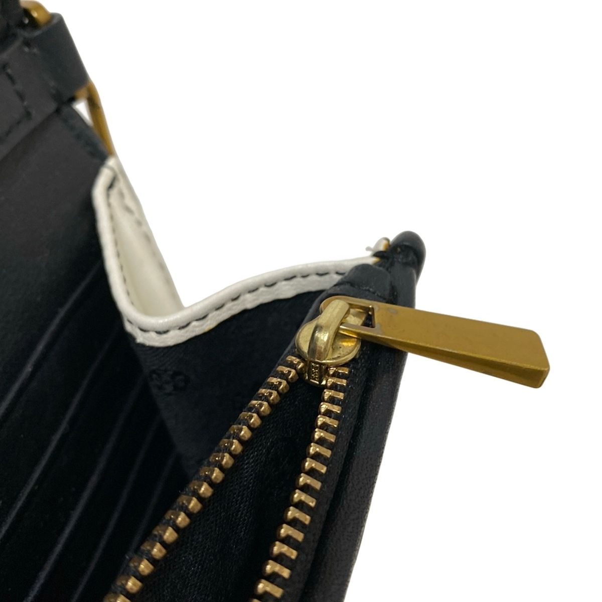  TORY BURCH トリーバーチ 財布 - 黒×白 チェーンウォレット キルティング レザー その他 小物