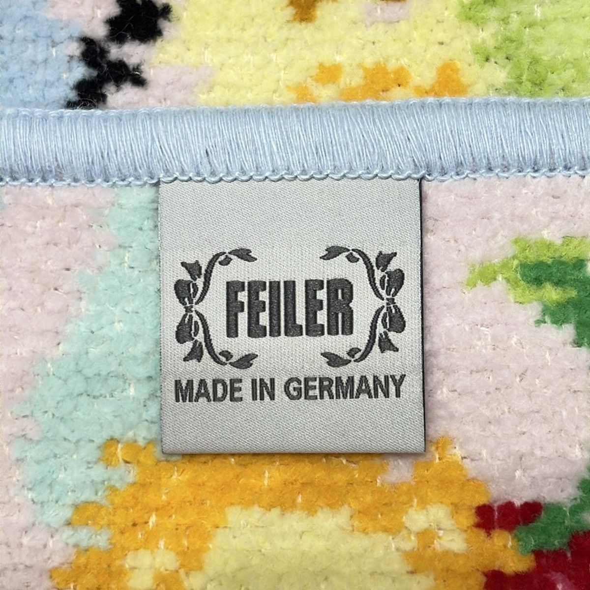 - ライトピンク×ライトブルー×マルチ