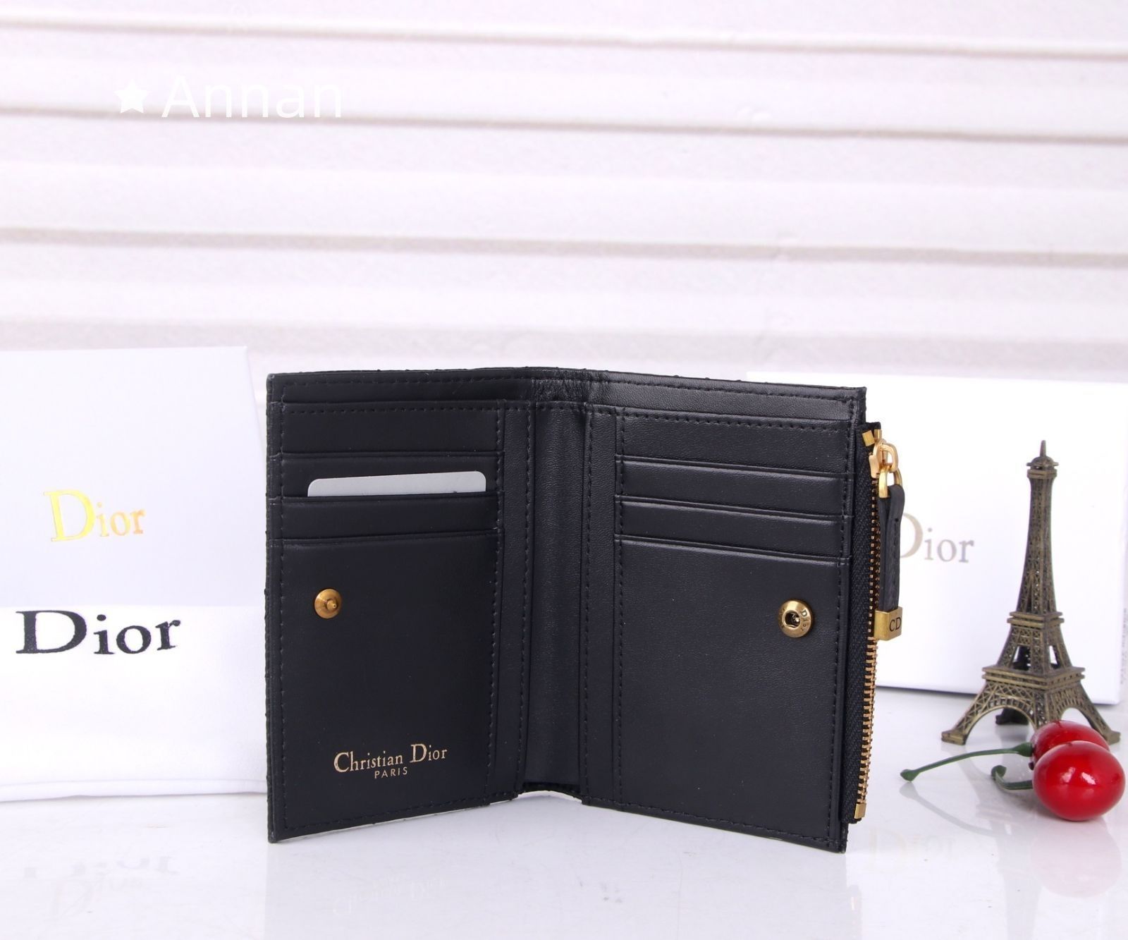 未使用品】最終値下げ Christian Dior クリスチャンディオール 折り 未使用品】最終値下げ Christian Dior クリスチャンディオール 折り