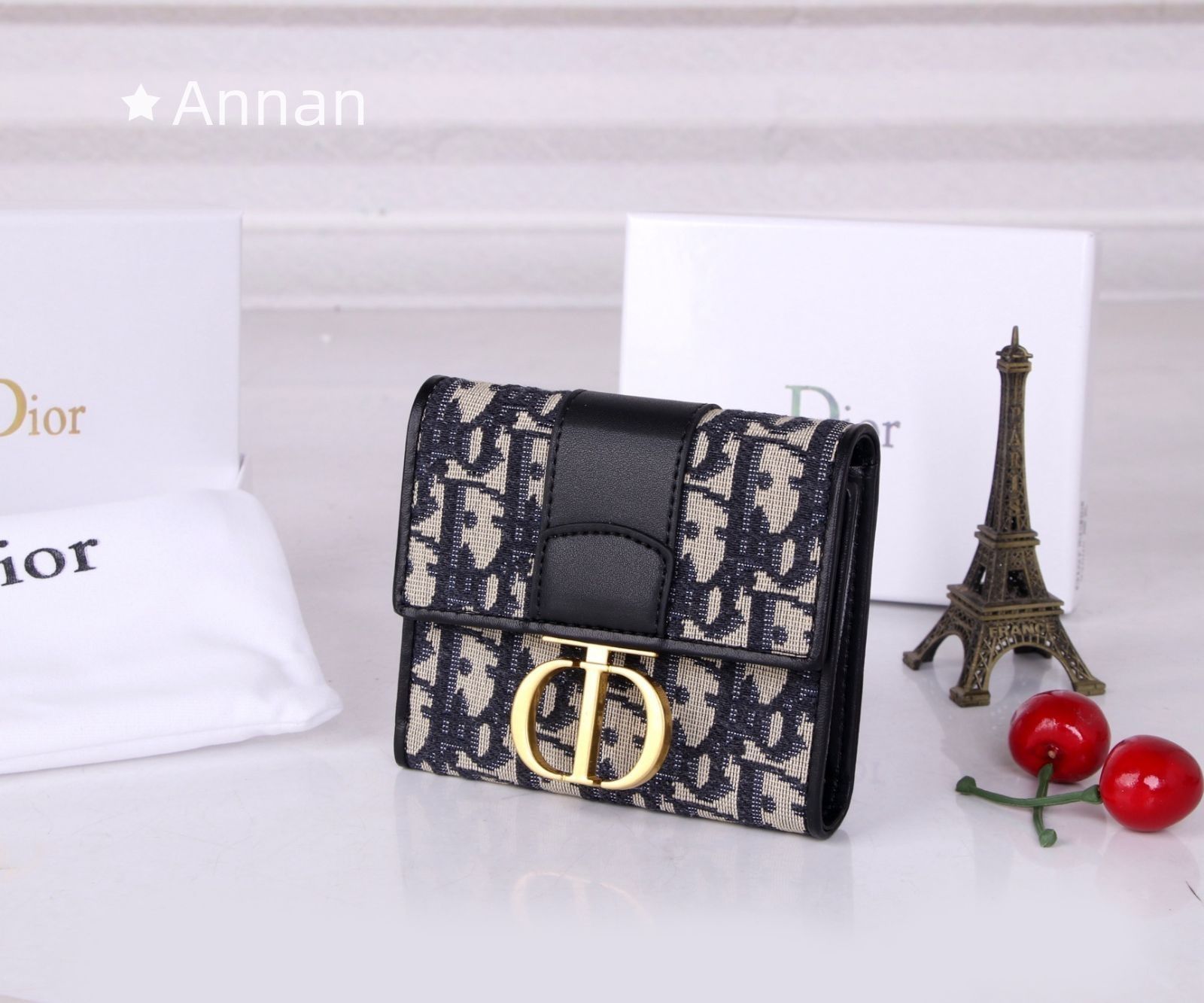 極美品 入手困難 Christian Dior クリスチャンディオール 折り財布