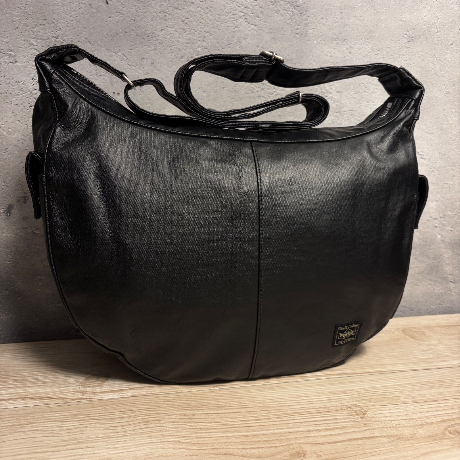 PORTER ポーター フリースタイル ショルダーバッグ ブラック 大容量 経年の風合い シワ感 良個体 斜めがけ メンズ 吉田カバン