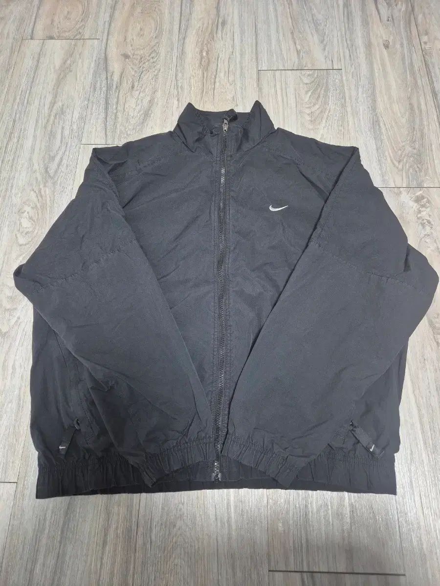 M ナイキ NRG ソロ スウッシュ ウーブン トラック ジャケット ブラック - アジア