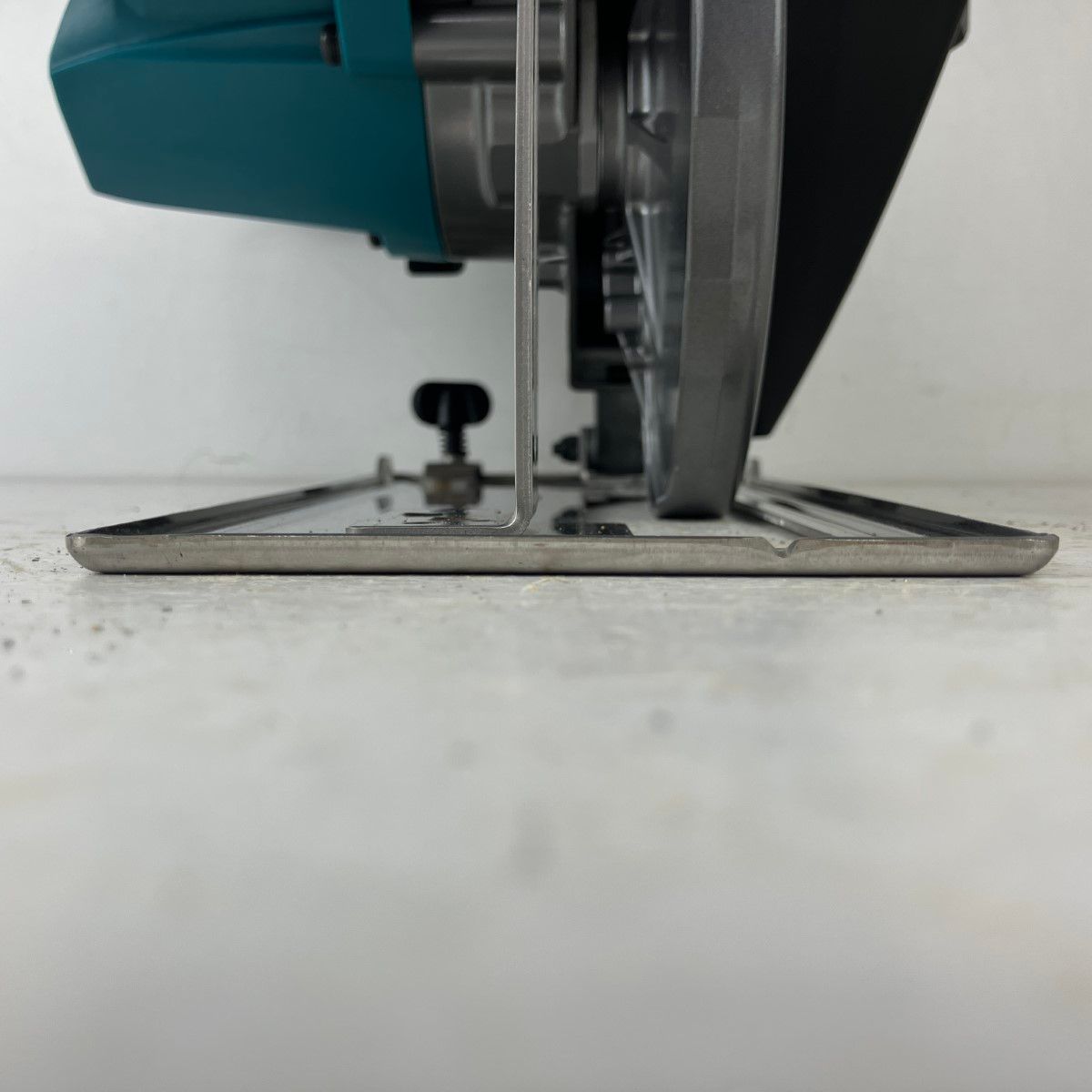 バッテリー 充電器無し