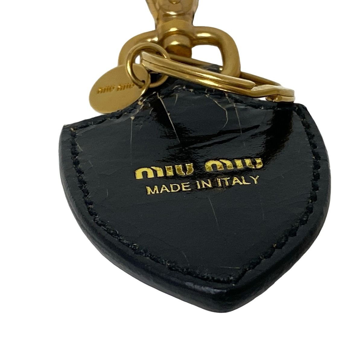 miumiu(ミュウミュウ) キーホルダー(チャーム) - 黒×ゴールド レザー