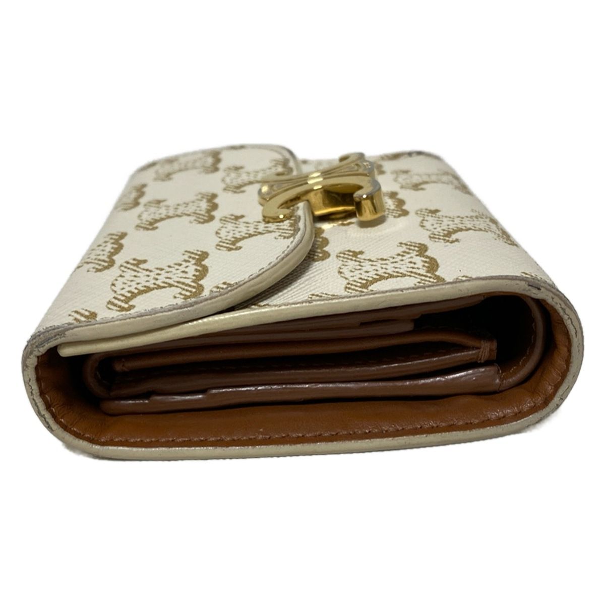 トリオンフ フラップ