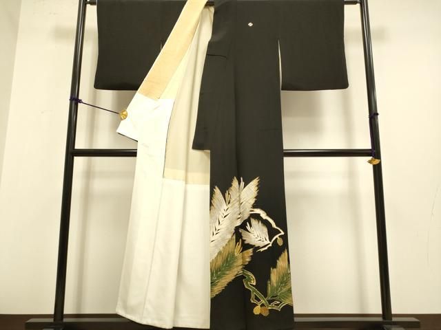 平和屋着物▽豪華黒留袖 駒刺繍 松葉 松ぼっくり 金銀彩 正絹 逸品