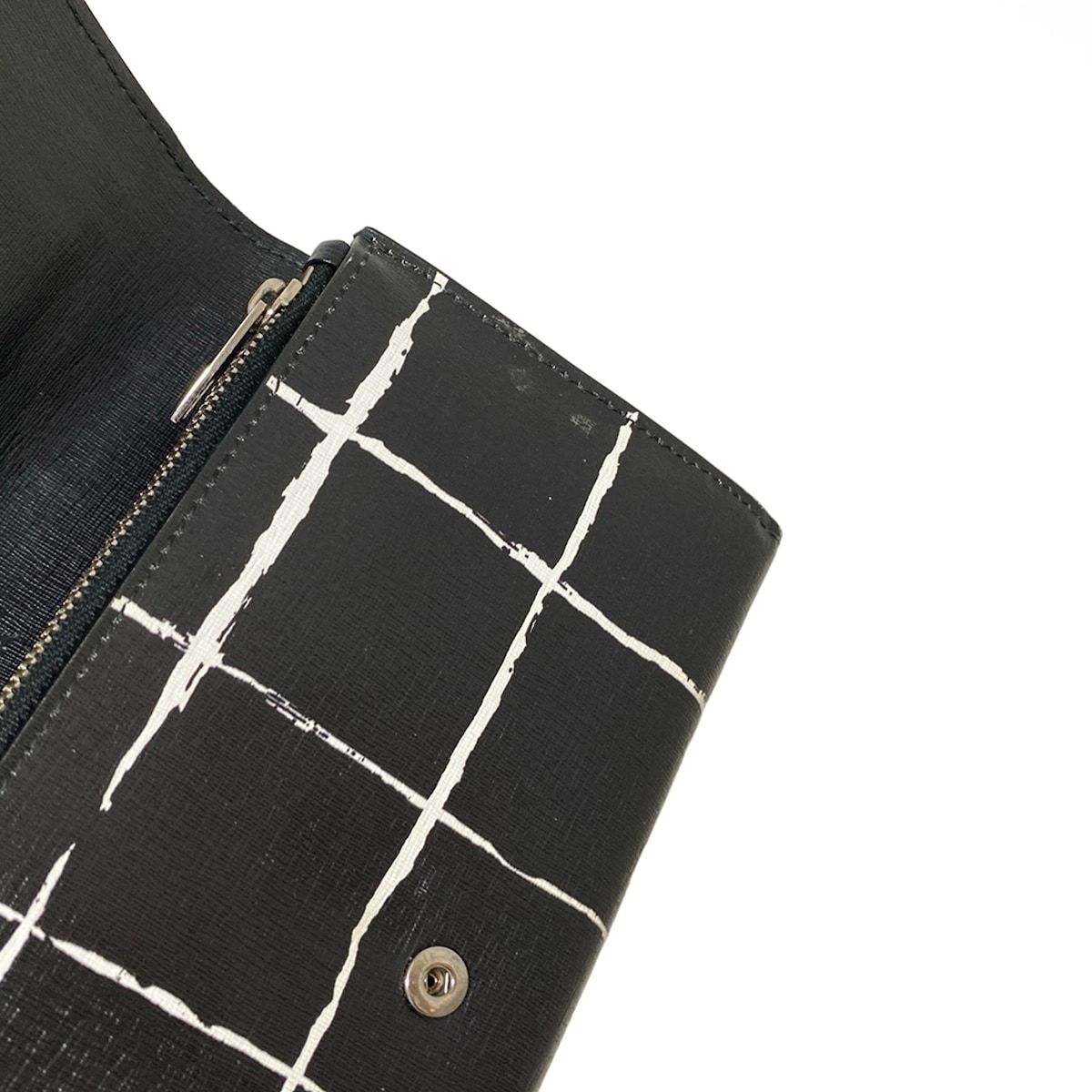 エッセンシャルマニー