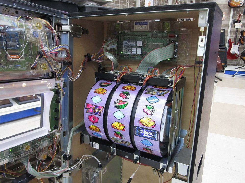 パチスロ実機 コードギアス反逆のルルーシュ コイン不要機搭載 100V