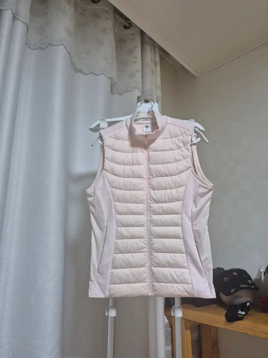 デサント ゴルフ レディース ダウン ベスト ピンク