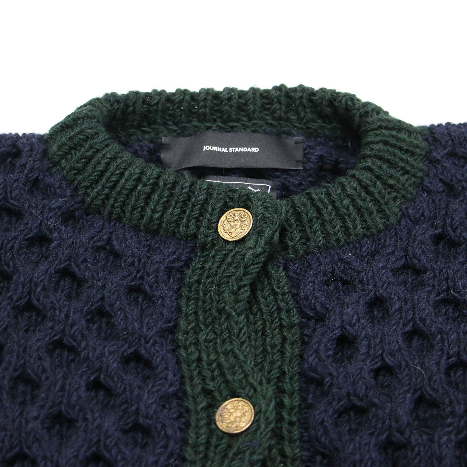 JOURNAL STANDARD ジャーナルスタンダード カーディガン ネイビー グリーン 紺 サイズ:FREE | アラン編み ハンドニット カーディガン | クルーネック 長袖 オーバーサイズ 配色 金ボタン ウール | トップス セーター【レディース】【中古】【K4659】 JOURNAL STANDARD ジャーナルスタンダード カーディガン ネイビー