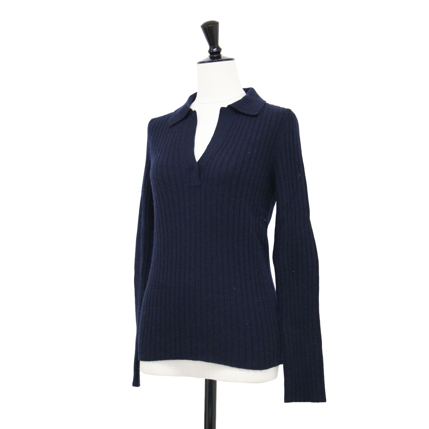 Gunn Johansson グンヨハンソン ニット ネイビー 紺 サイズ:38(M) | 21秋冬 スキッパー リブ ロングスリーブ ニット | プルオーバー Vネック 長袖 襟付き ウール シルク | トップス セーター 【レディース】【中古】【K4659】 Gunn Johansson グンヨハンソン ニット ネイビー 紺 サイズ:38(M) | 21