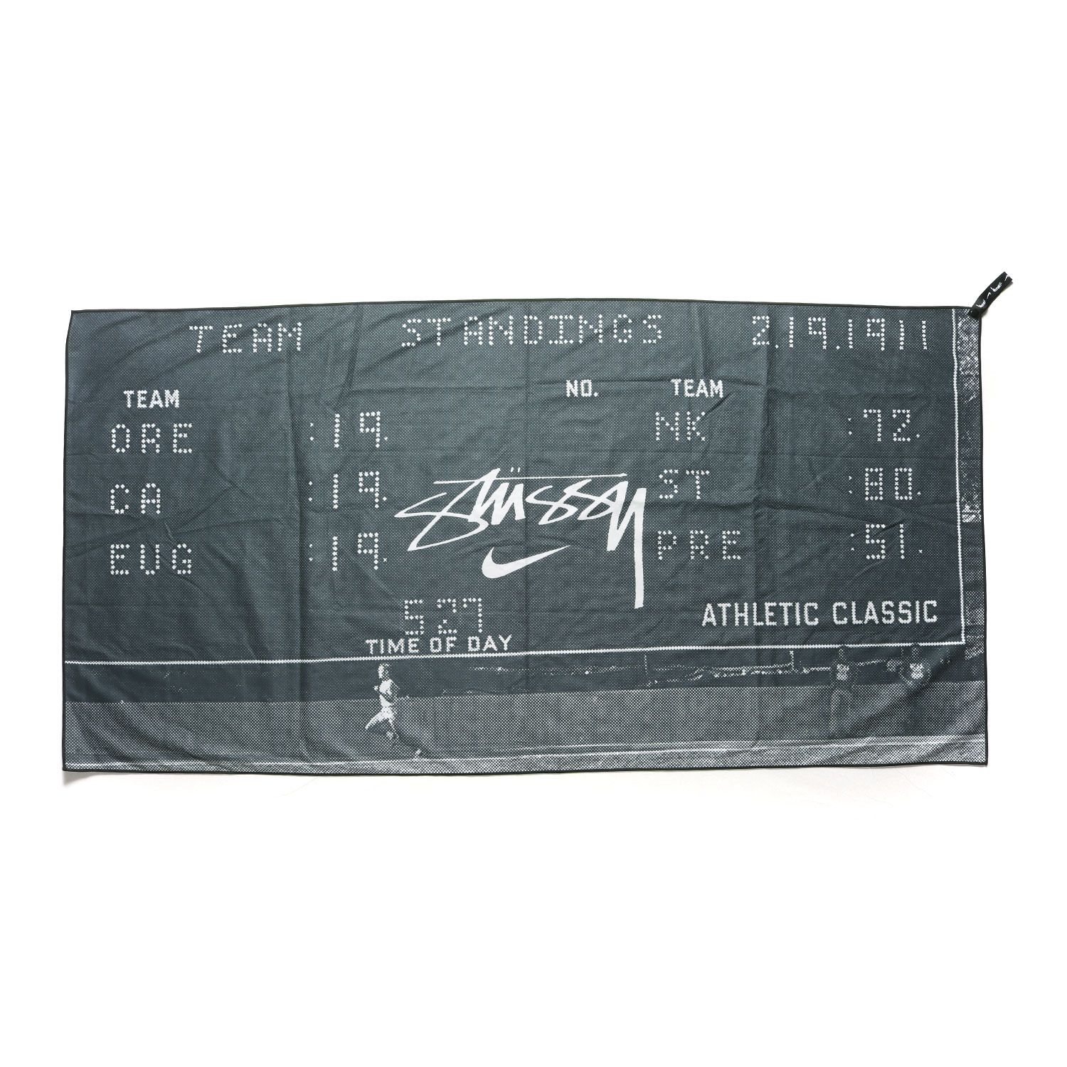 STUSSY ステューシー 24 SS NIKE テック 大判タオル U NRG Towel ブラック 黒 コラボ アイテム 小物 雑貨 メンズ