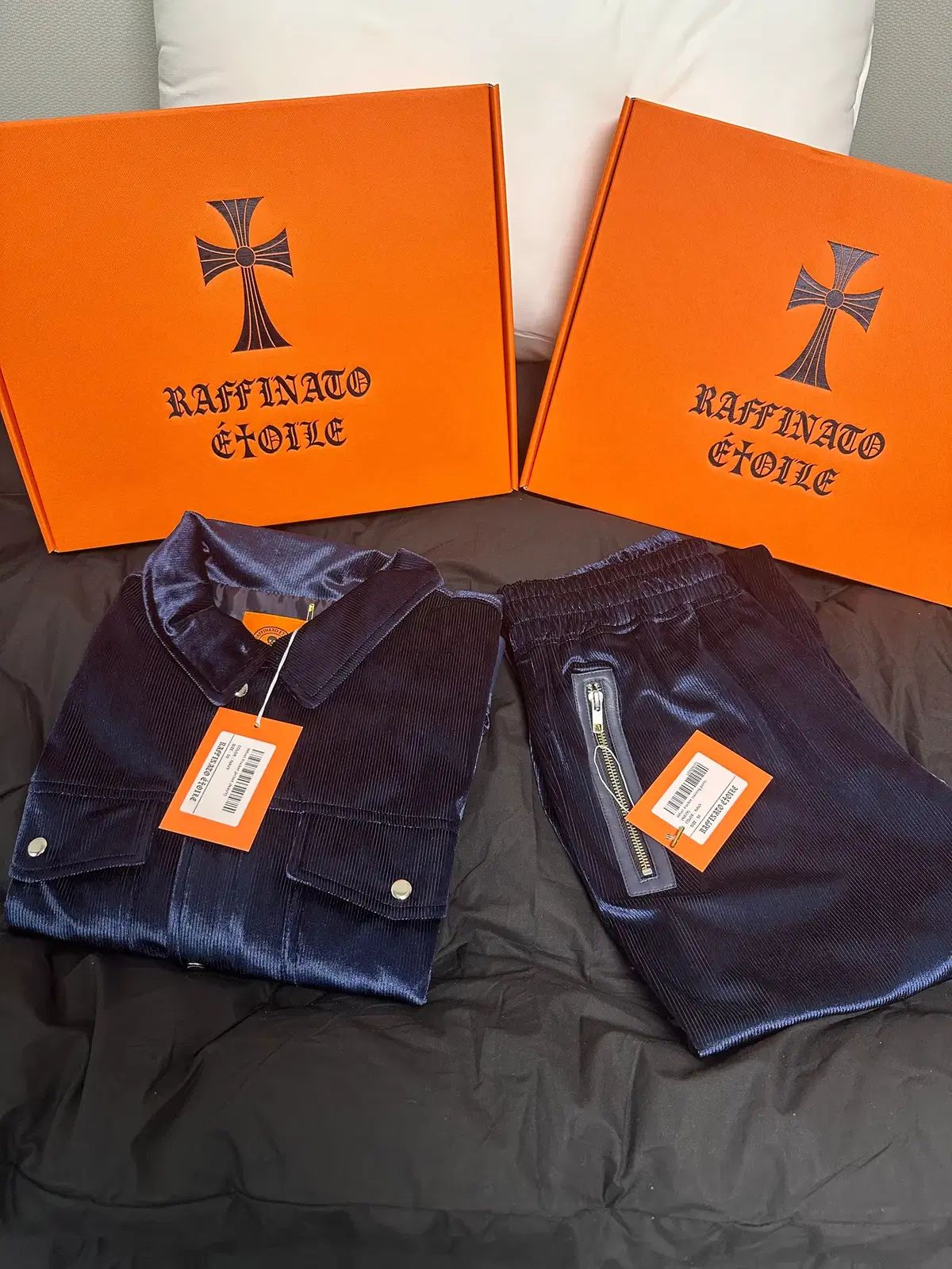 モデル ラフィナートツアーベルベット トラッカー セットアップ 50 ネイビー