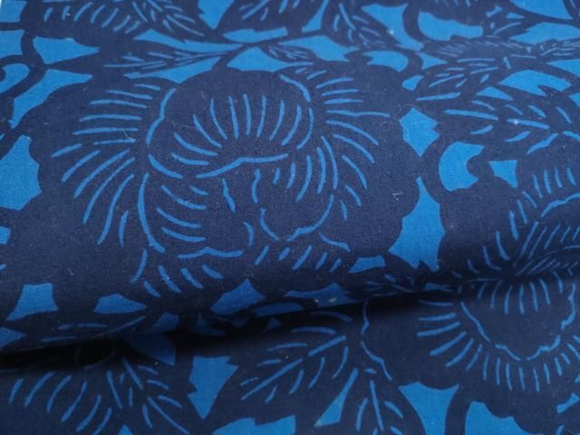 紬地 花唐草文