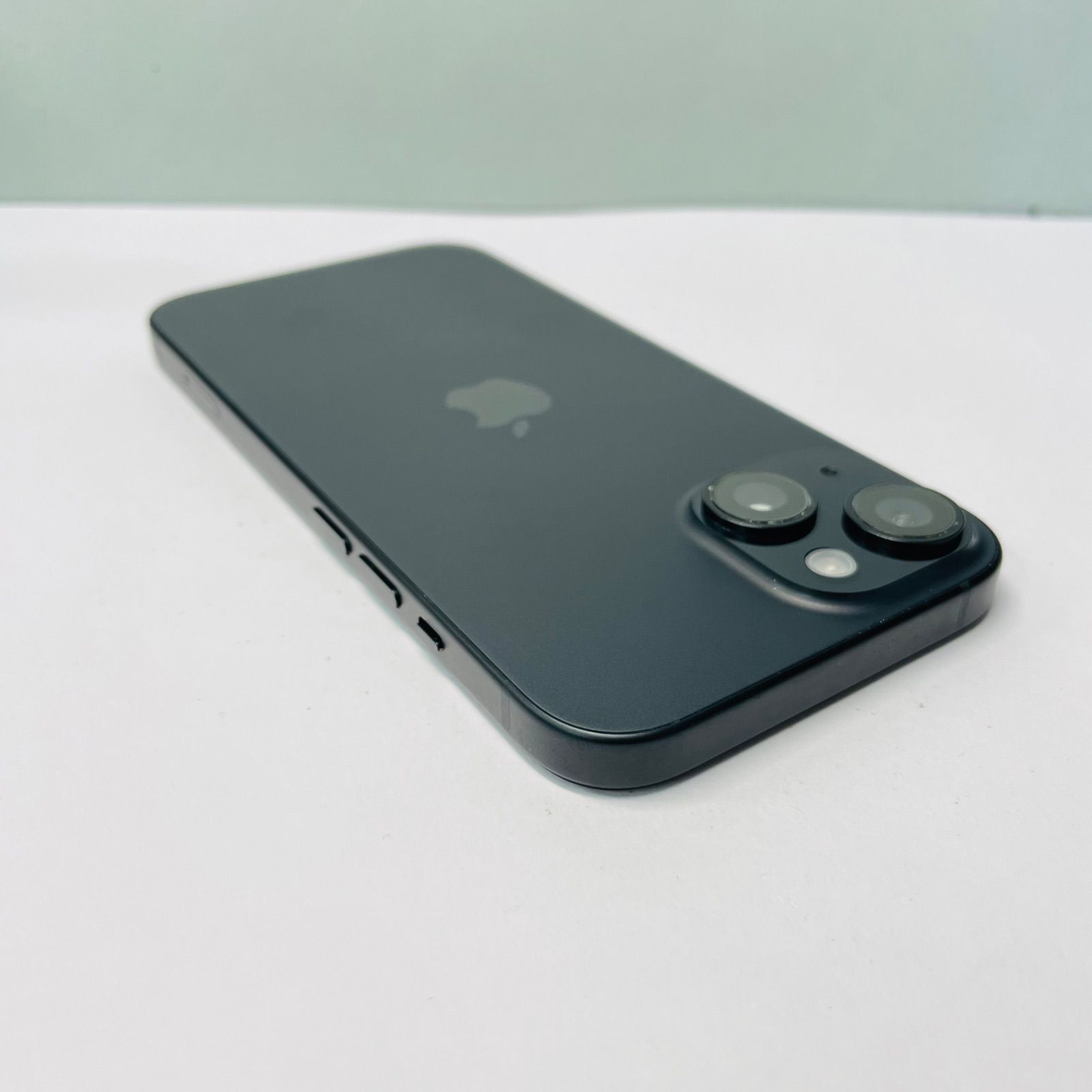 iPhone 15 128GB SIMフリー 電池100% 68694 - メルカリ