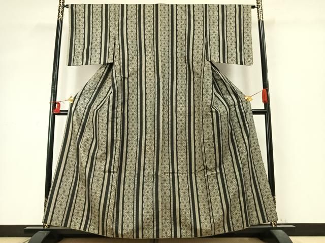 平和屋着物●本場大島紬　割込み絣　麻の葉文様　正絹　逸品　AABD0443fy 平和屋着物○本場大島紬 割込み絣 麻の葉文様 正絹 逸品 AABD0443fy