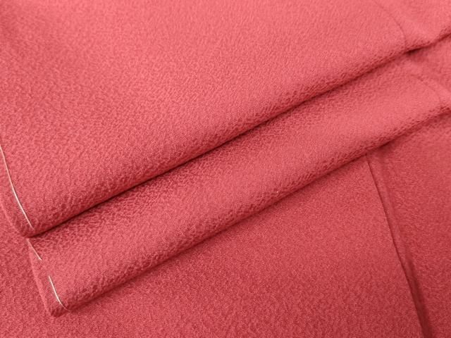 平和屋着物●上質な色無地 紋意匠 韓紅色 正絹 ♥ cs