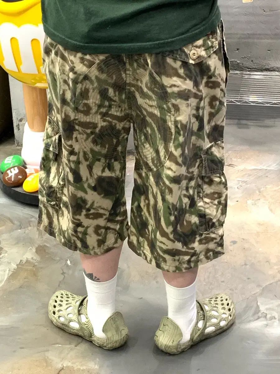 STUSSY ステューシー アウトレット カモフラ カーゴ ハーフパンツ 中古