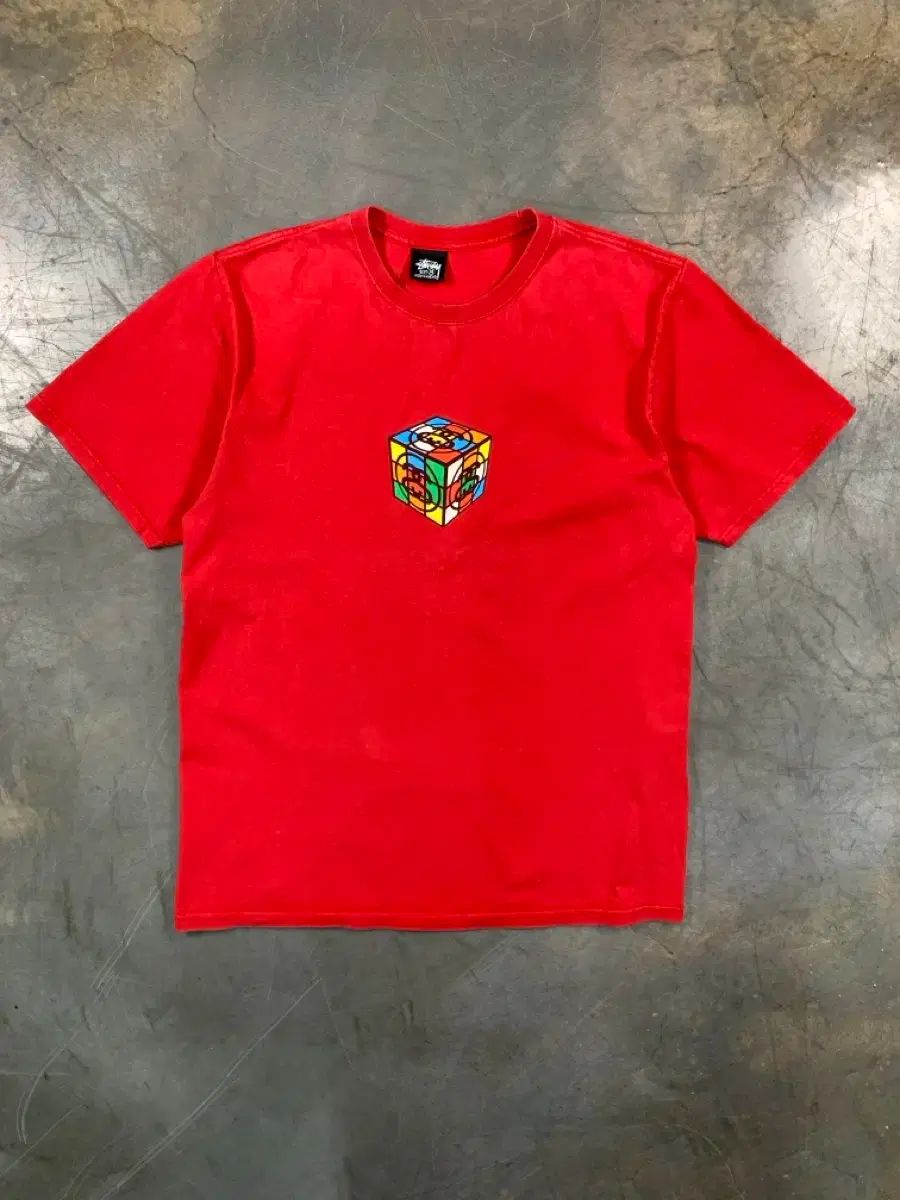 STUSSY キューブ 半袖 Tシャツ - メルカリ