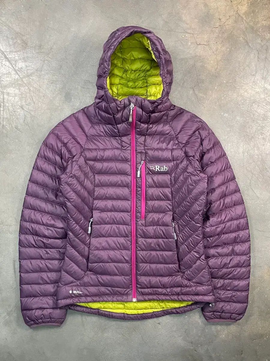 RAB マイクロライト フーディー 軽量 ダウン