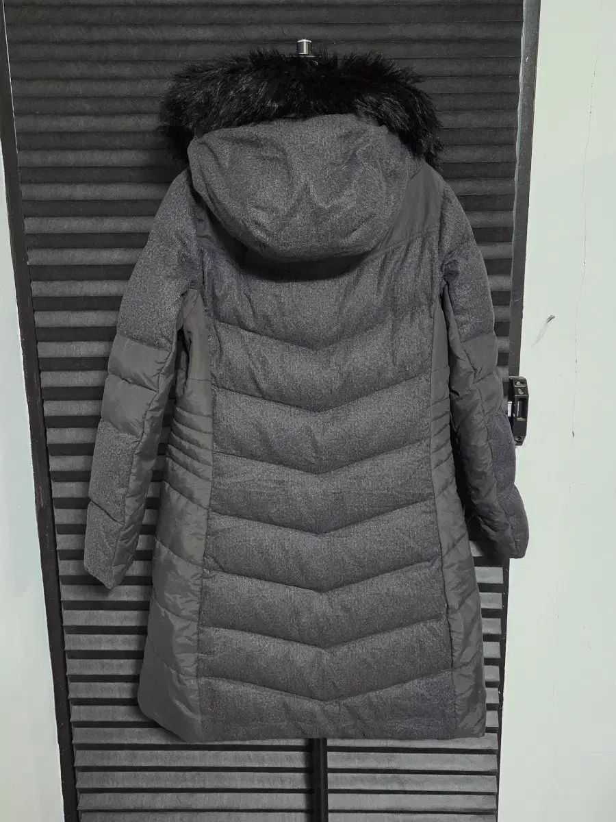 ダウンジャケット