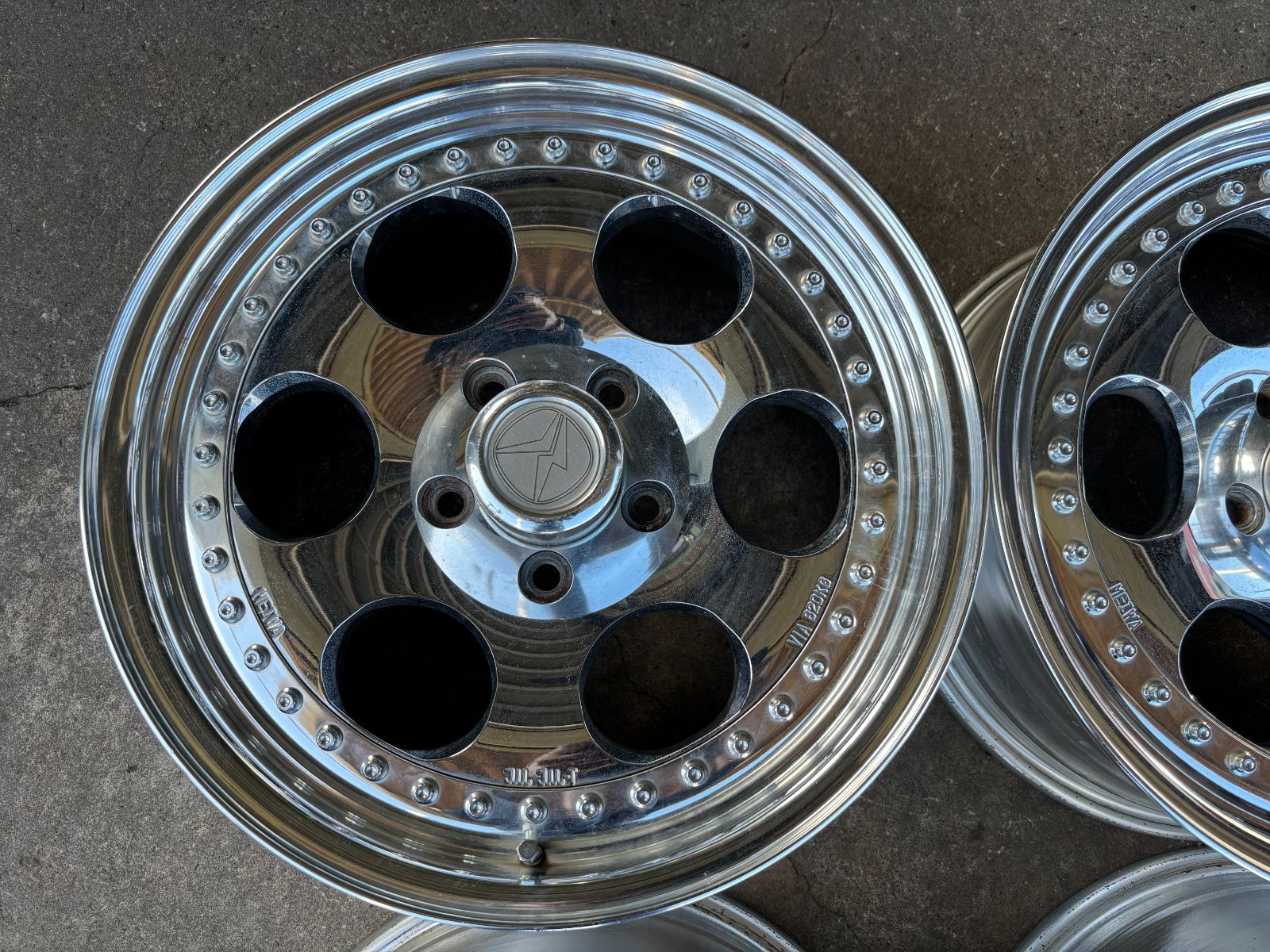 み エルフォード 16インチ 7 0 J 114 3 5 H アルミホイール セット