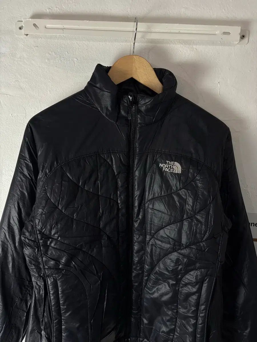【数量限定，新作】 THE NORTH FACE ザノースフェイス 軽量ダウン その他