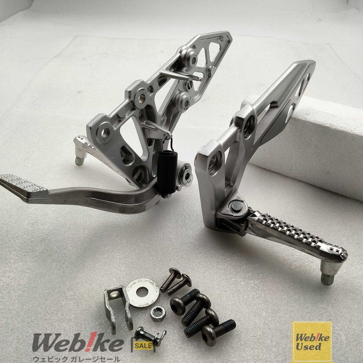 スズキ パーツ GSX 8 S ステップ 左右セット 43511 25 L 00