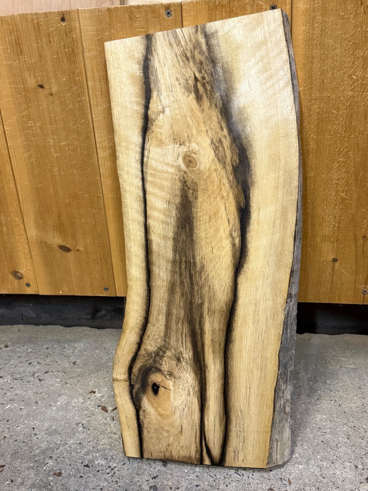 黒と縮杢 黒柿 クロガキ 板 一枚板 無垢材 銘木 木工 ＤＩＹ 素材