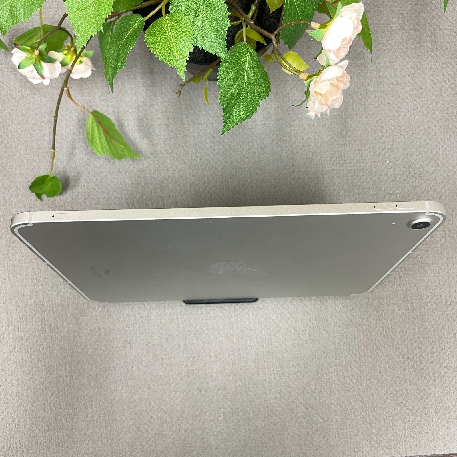 iPad(第10世代) シルバー 64GB Wi-Fi + Cellularモデル 送料無料