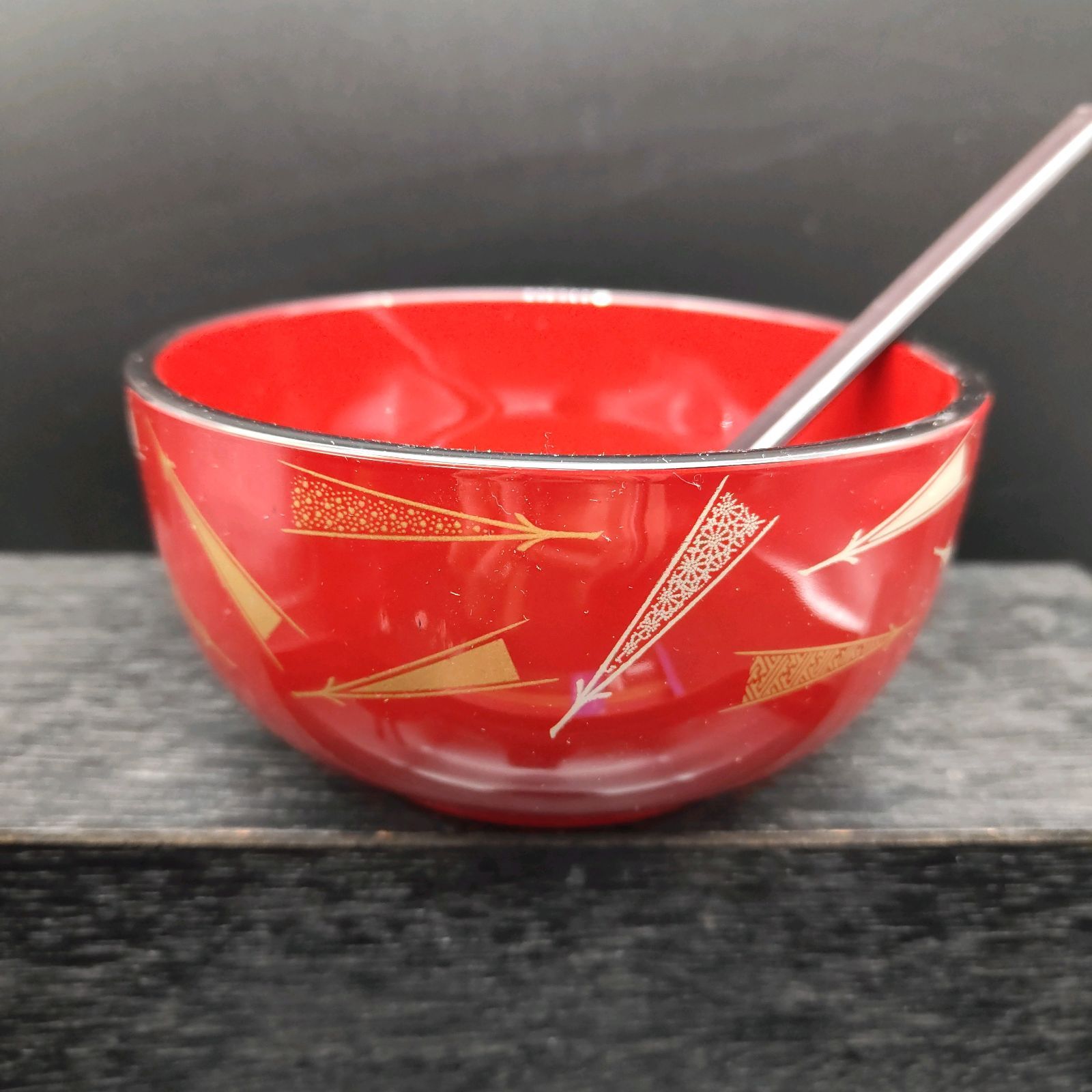 山中漆器 どっしり椀 5客セット 扇面松葉 亀甲レンゲ 五彩箸 角盆 計