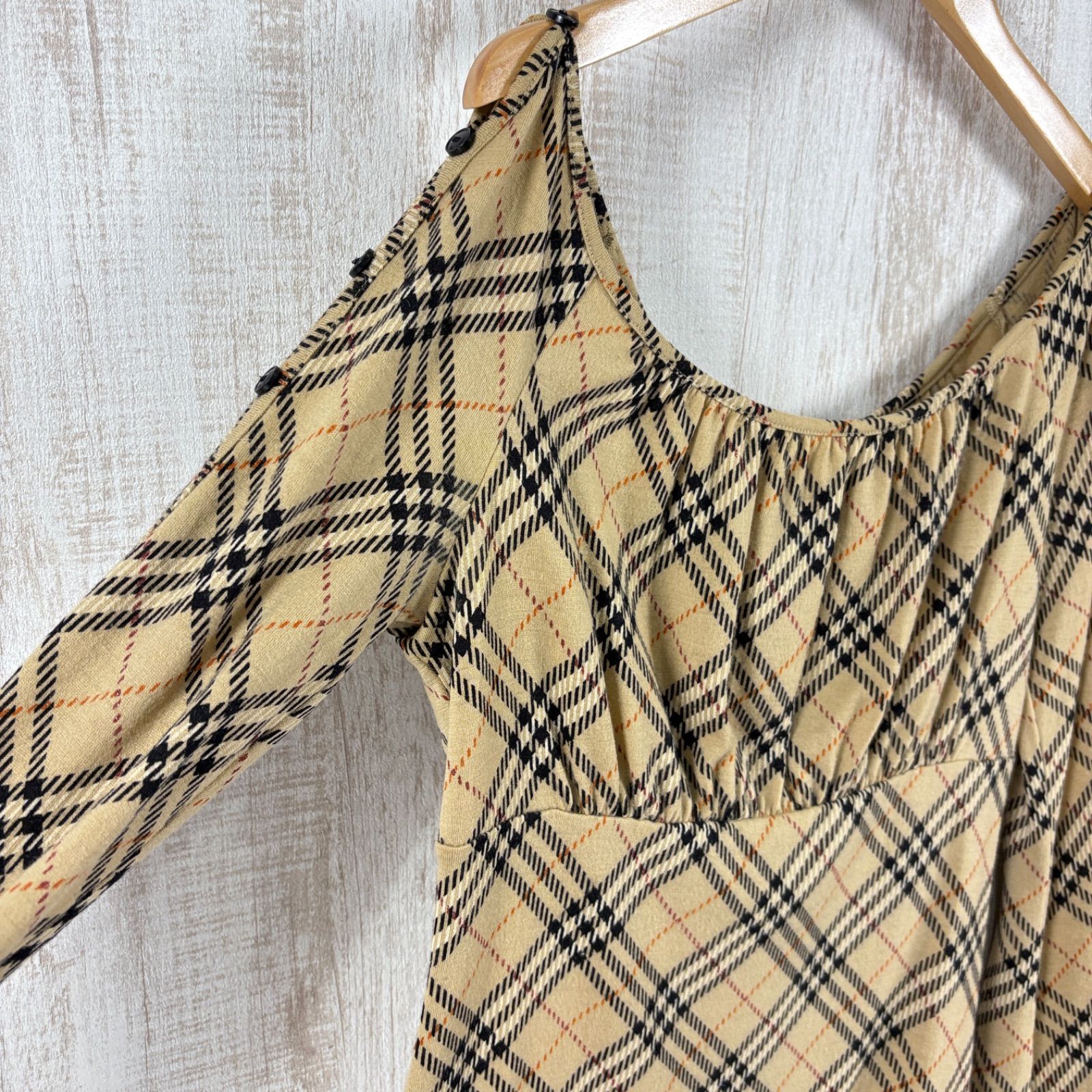 BURBERRY BLUE LABEL バーバリーブルーレーベル ホースロゴ刺繍 ノバ