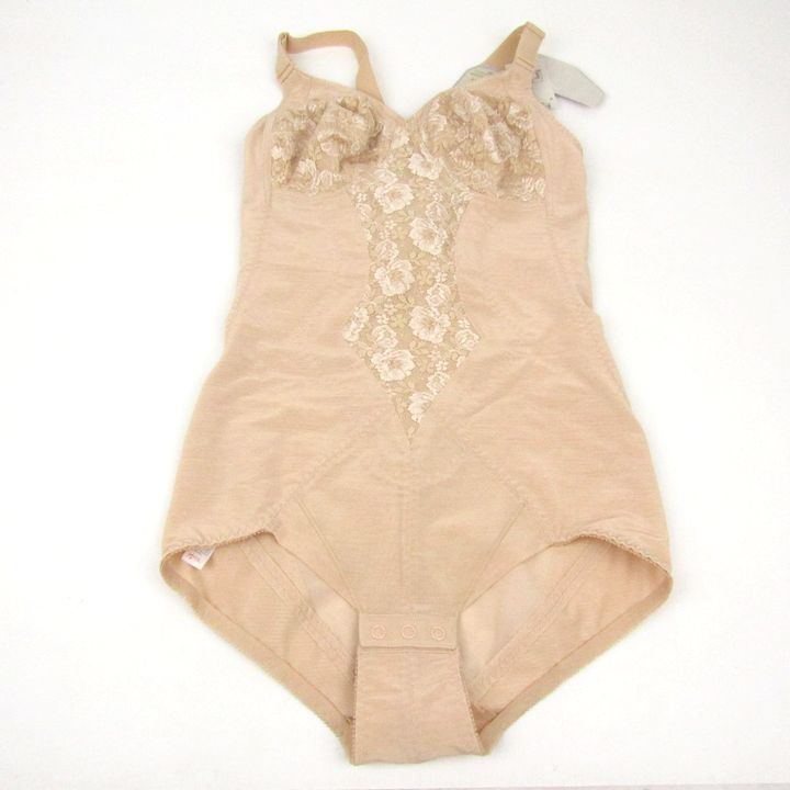 ボディスーツ ガードルなど