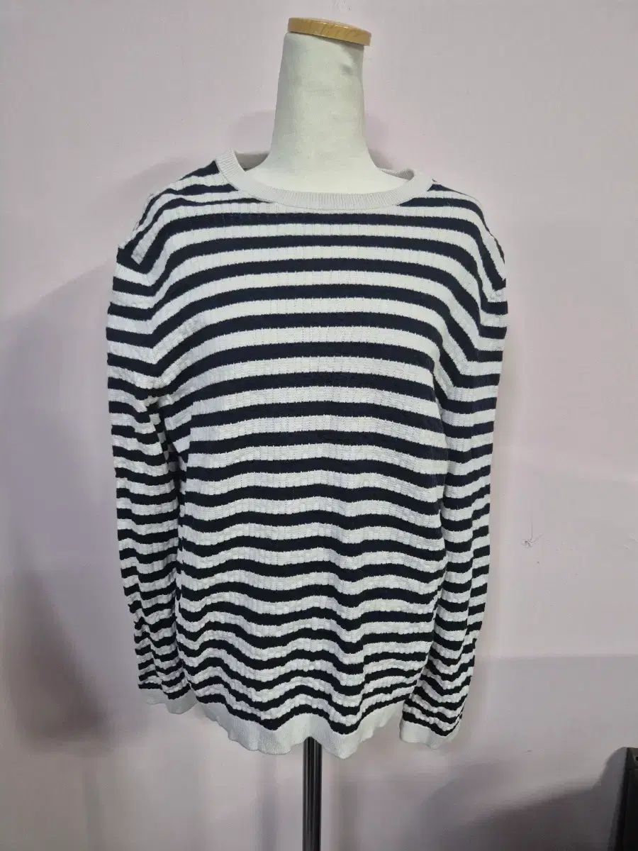 末吉安久作 琉球紅型　半折扁額 大判芭蕉布「吉祥馬図」 ☆琉球紅型☆末吉安久作 半折扁額 大型芭蕉布「吉祥馬図」