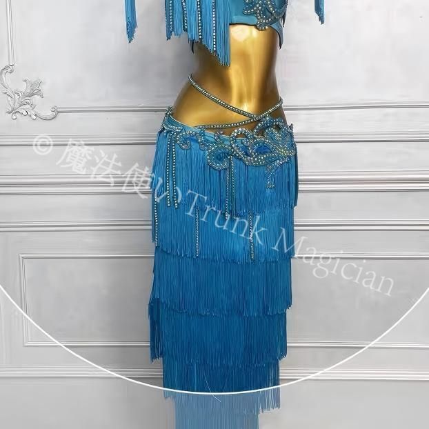 ベリーダンスの ドラムパフォーマンス衣装